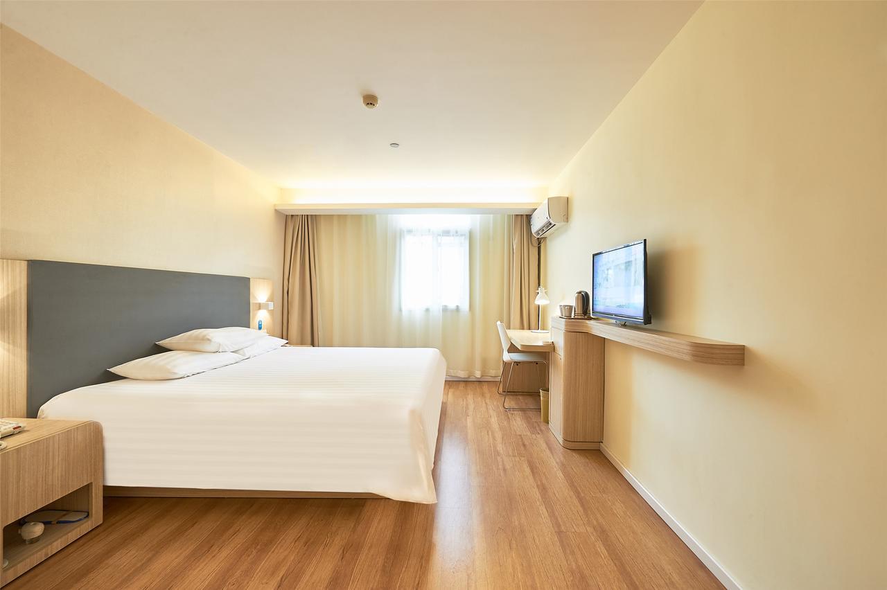 Hanting Hotel Beijing Taoran Pavilion Exterior photo