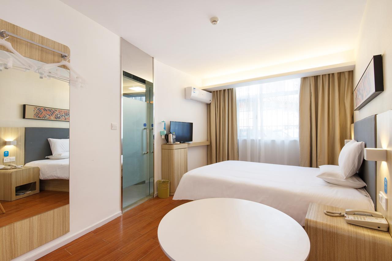 Hanting Hotel Beijing Taoran Pavilion Exterior photo